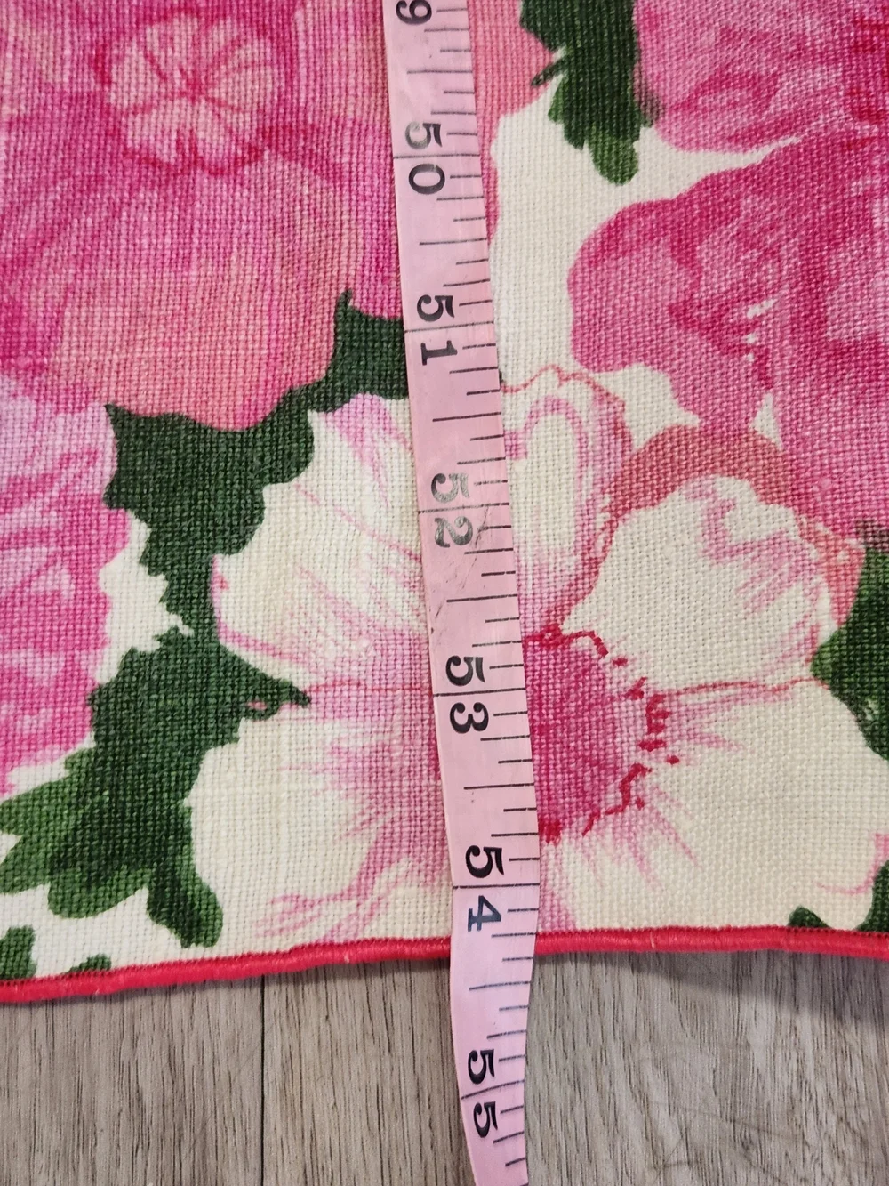 VTG Braidwater 100% Irish Linen Pink Floral Tablecloth